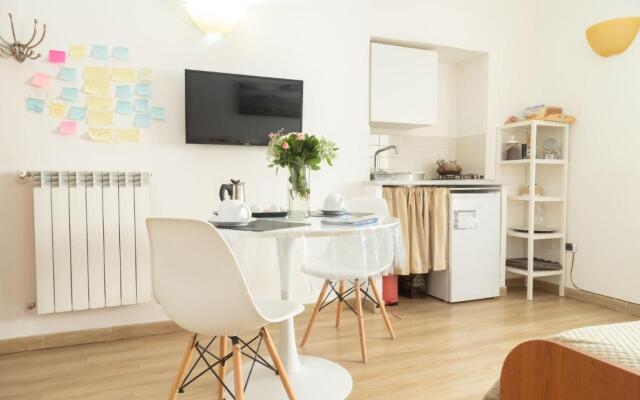 Neapolitan-Style Apartment
