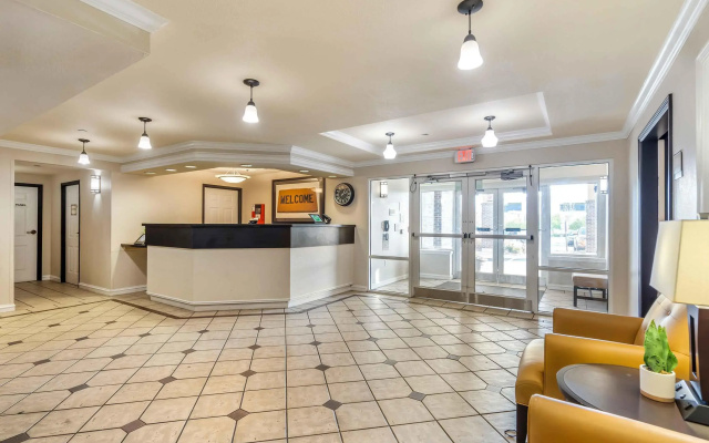 Extended Stay America Select Suites Chicago Lombard Oakbrook