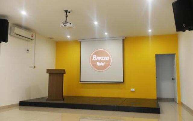 Brezza Hotel Sitiawan