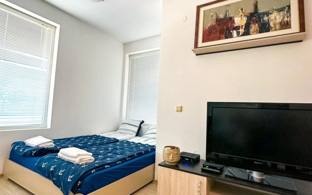 Apartment #1 - Sunshine and Love