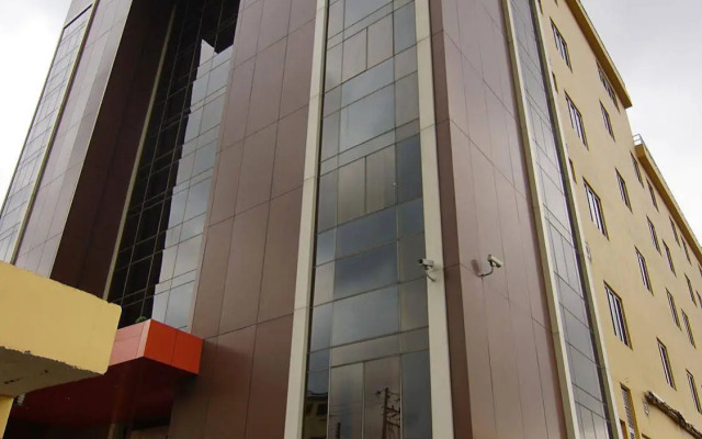 Pearlwort Hotel and Suites