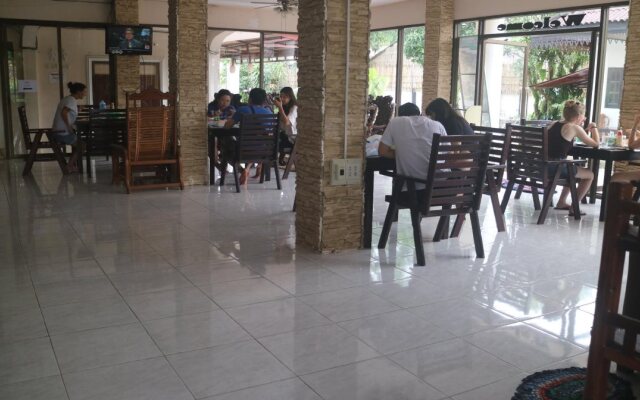Pany Hotel