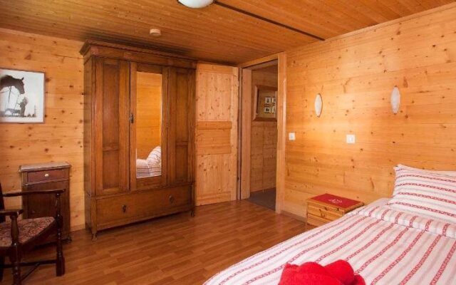 Chalet Cergnat Bed and Breakfast