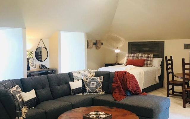 The Plantation House Boutique Inn