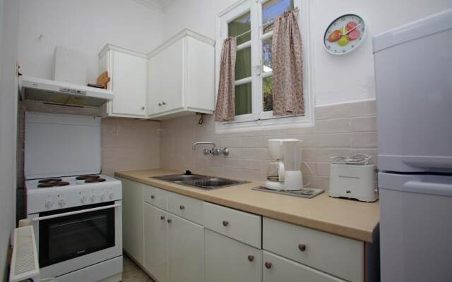 Cherry Cottage in Skopelos
