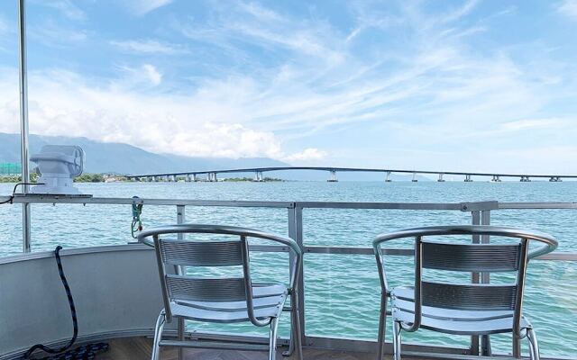 BEACH HOUSE at WANI BASE