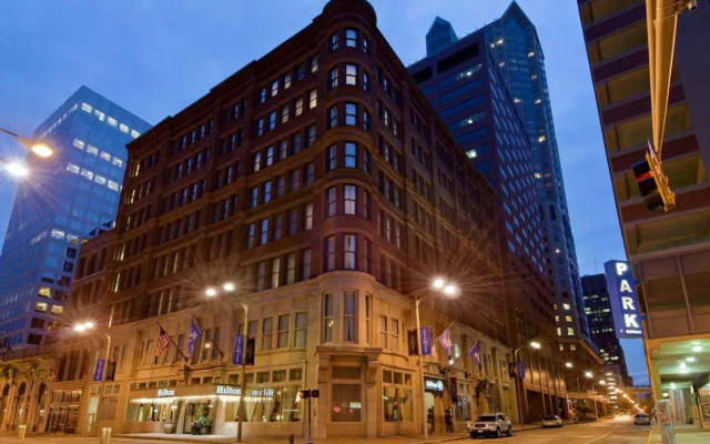 Hilton St. Louis Downtown At The Arch