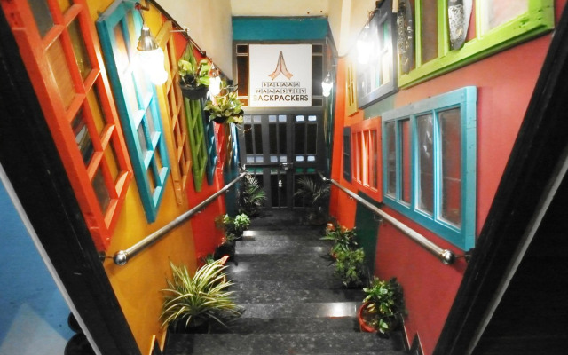Salaam Namastey Backpackers