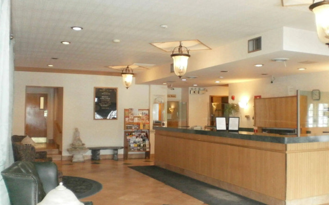 Royal Inn and Suites at Guelph