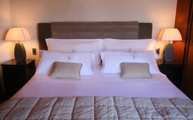 La Sirenuse Lake Resort