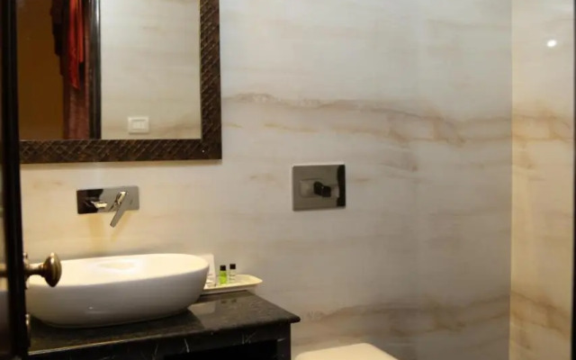 Hotel Arya