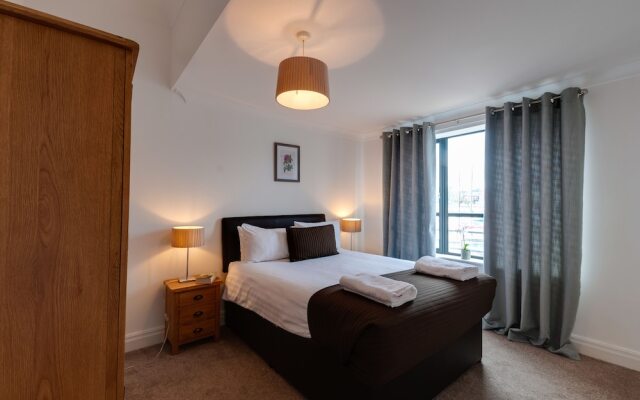 Base Serviced Apartments - The Docks