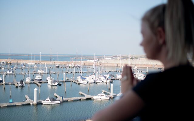 Leonardo Hotel IJmuiden Seaport Beach
