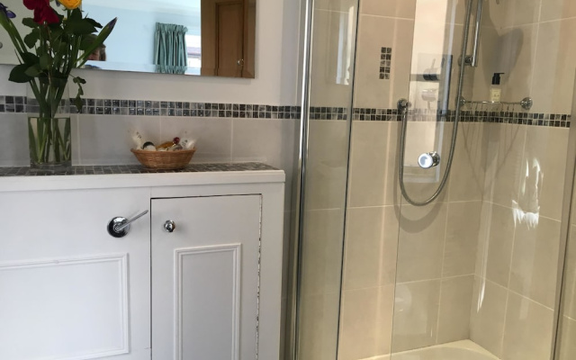 5 Charlton Mill Way B&B