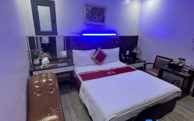 Hoang Gia Long Bien Hotel