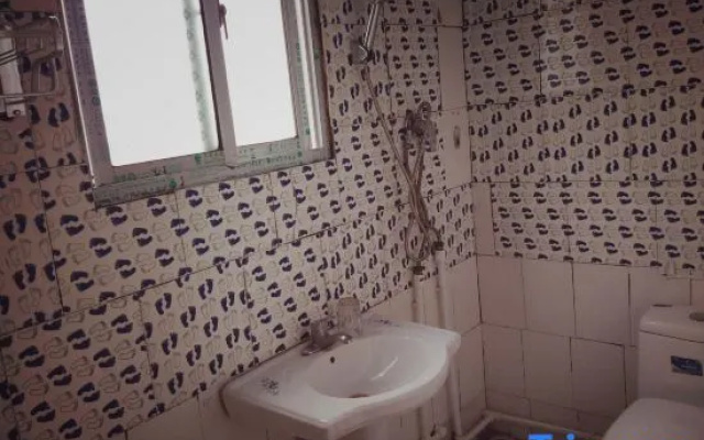 Shibanya Inn – Bathroom – Zhangjiajie
