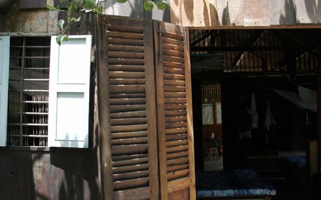 Peaceful Homestay in the Middle of Fruit Garden - Room With Public Restroom
