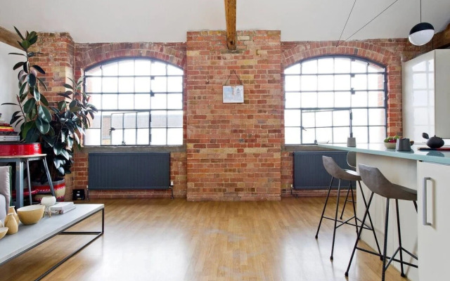Unique & Vibrant 1-bed Loft With Roof Garden