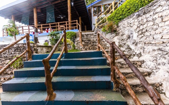 Dakong Bato Beach And Leisure Resort by OYO Rooms
