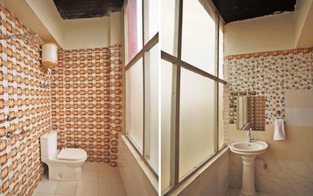 OYO 48007 B.S. Guest House