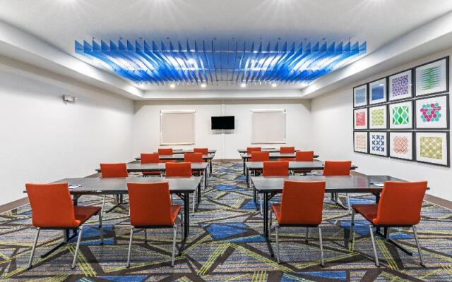 Holiday Inn Express Vidor South