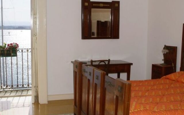 Ortigia Cameraconvista B&B