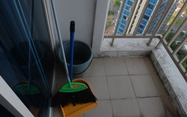 Relaxing And Serene 2Br Apartment At Tanglin Supermall Mansion