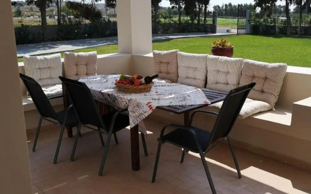 Villa Leonidas