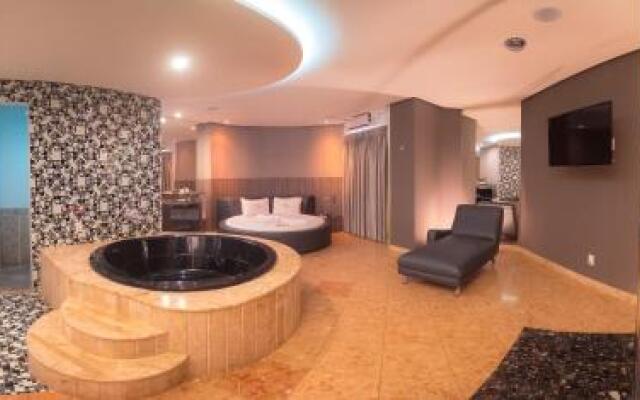 Motel Decameron (Adults Only)