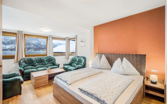 Hallstatt Lakeside Top 2