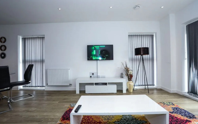 Exquisite One Bed Apartment