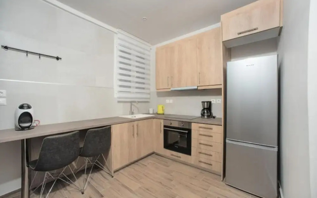 About Love Apartment- At015