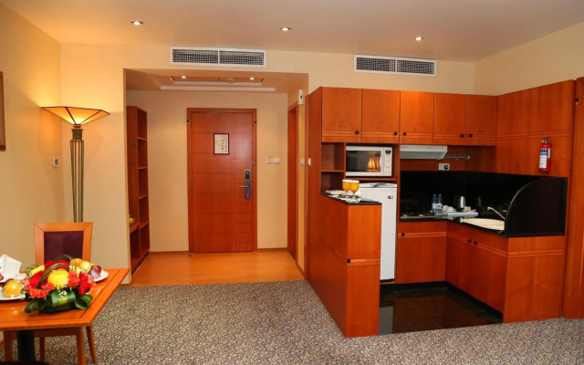 Gulf Court Hotel