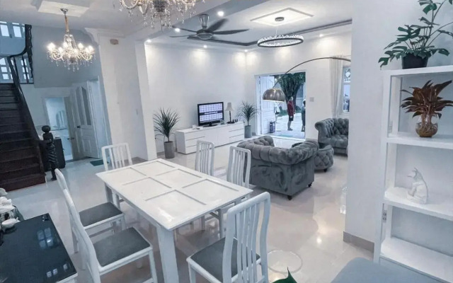 Villa 90 - Villa 86 Group