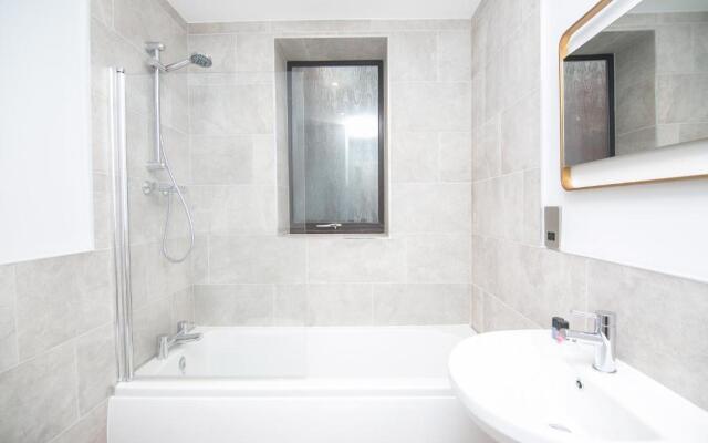 Primestay 91 Baker Street Apartments