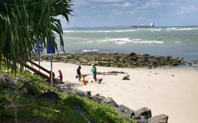 Luanda Unit 7, 7a Bulcock Beach Esp, Bulcock Beach