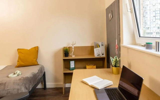 John Lester & Eddie Colman Courts - Campus Accommodation
