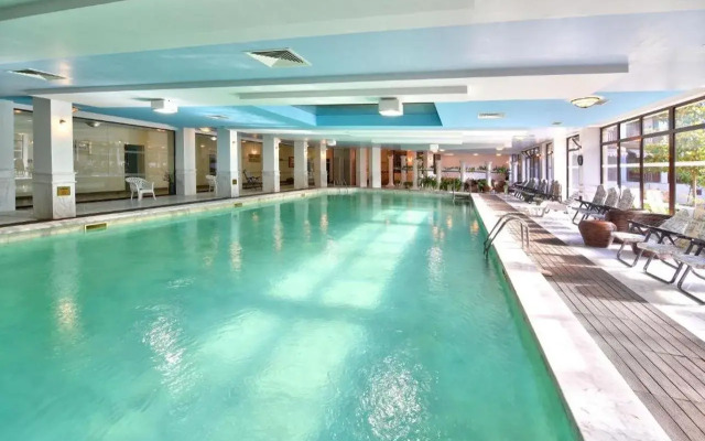 SG Estreya Palace