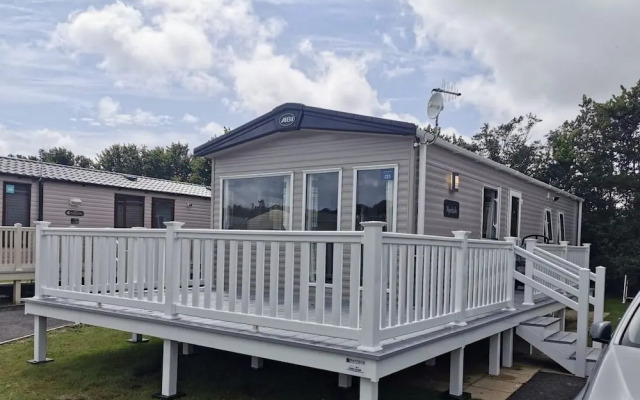 Captivating 2-bed 2021 Caravan in Isle of Wight