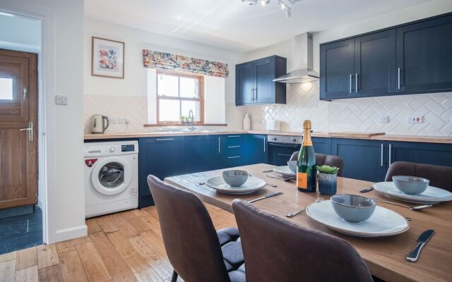 Anchor Well - 2 Bedroom - Ludchurch