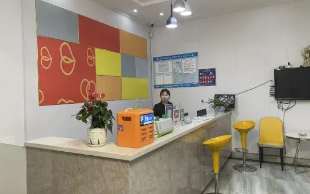 Longteng Hotel (Chengdu Shuangliu Square Branch)