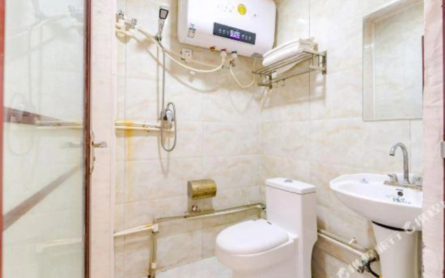 Zhumadian Shengxin Hotel