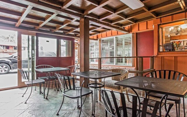 Clarion Collection Wilkie's Inn Pacific Grove - Monterey