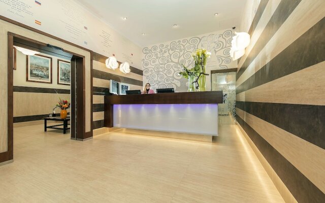 Des Artistes Budget Rooms