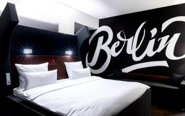 Numa Berlin Weinmeister