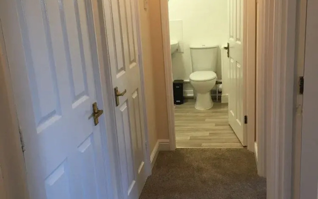 Eaton Ford Green Apartment
