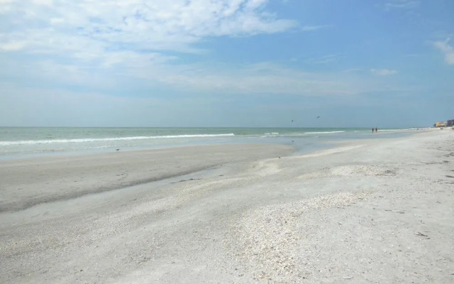 Redington Beach Vacations by TechTravel