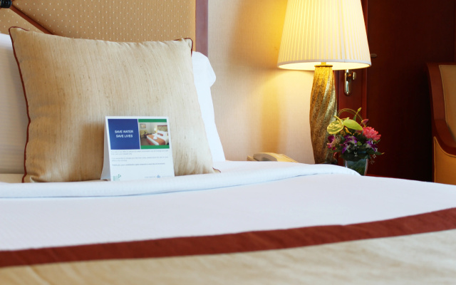 Al Diar Capital Hotel