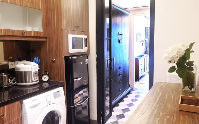 Studio Tropical Modern Living At Kemang Village