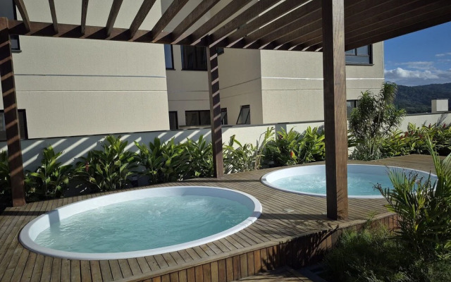 Skyline Comfort Club - Azul Celeste